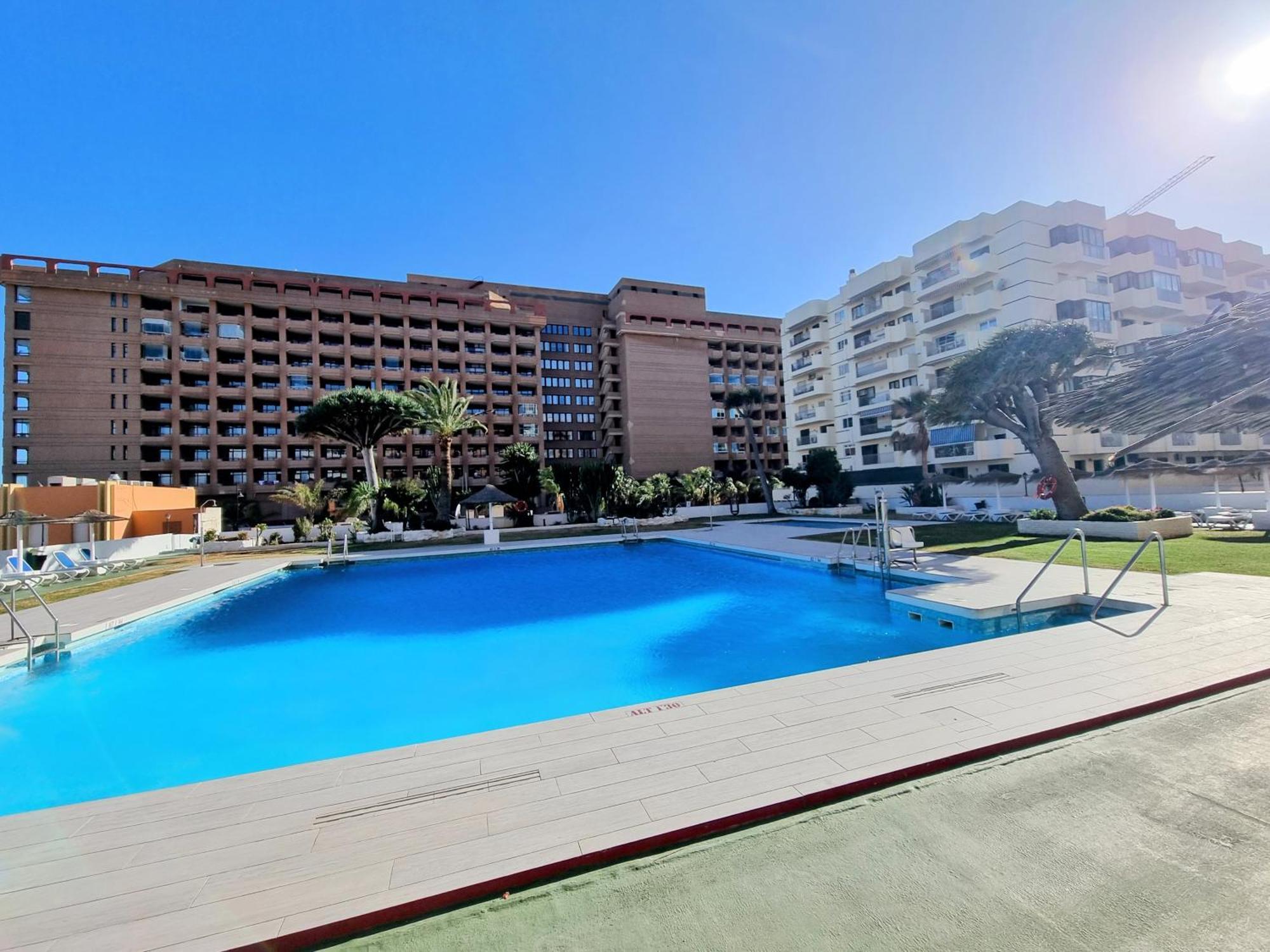 פואנגירולה Pyr Beach And Pool Studio II מראה חיצוני תמונה